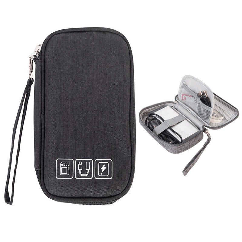 Petite trousse pour câble ordinateur
