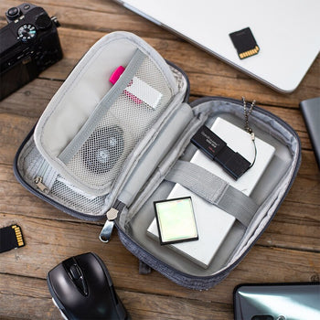 Petite trousse pour câble ordinateur, chargeur, clé usb